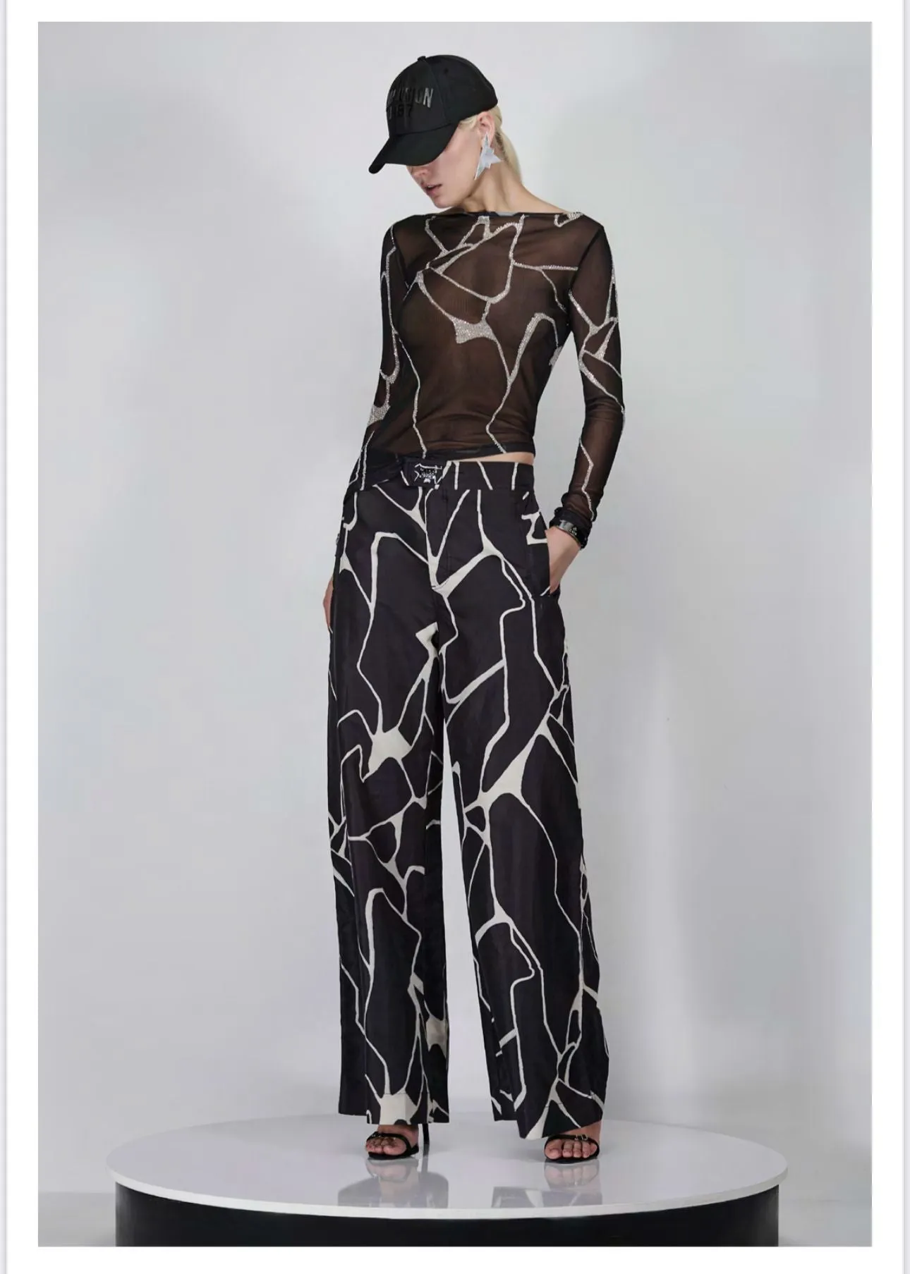 Caos - Asymmetrical Tulle Blouse