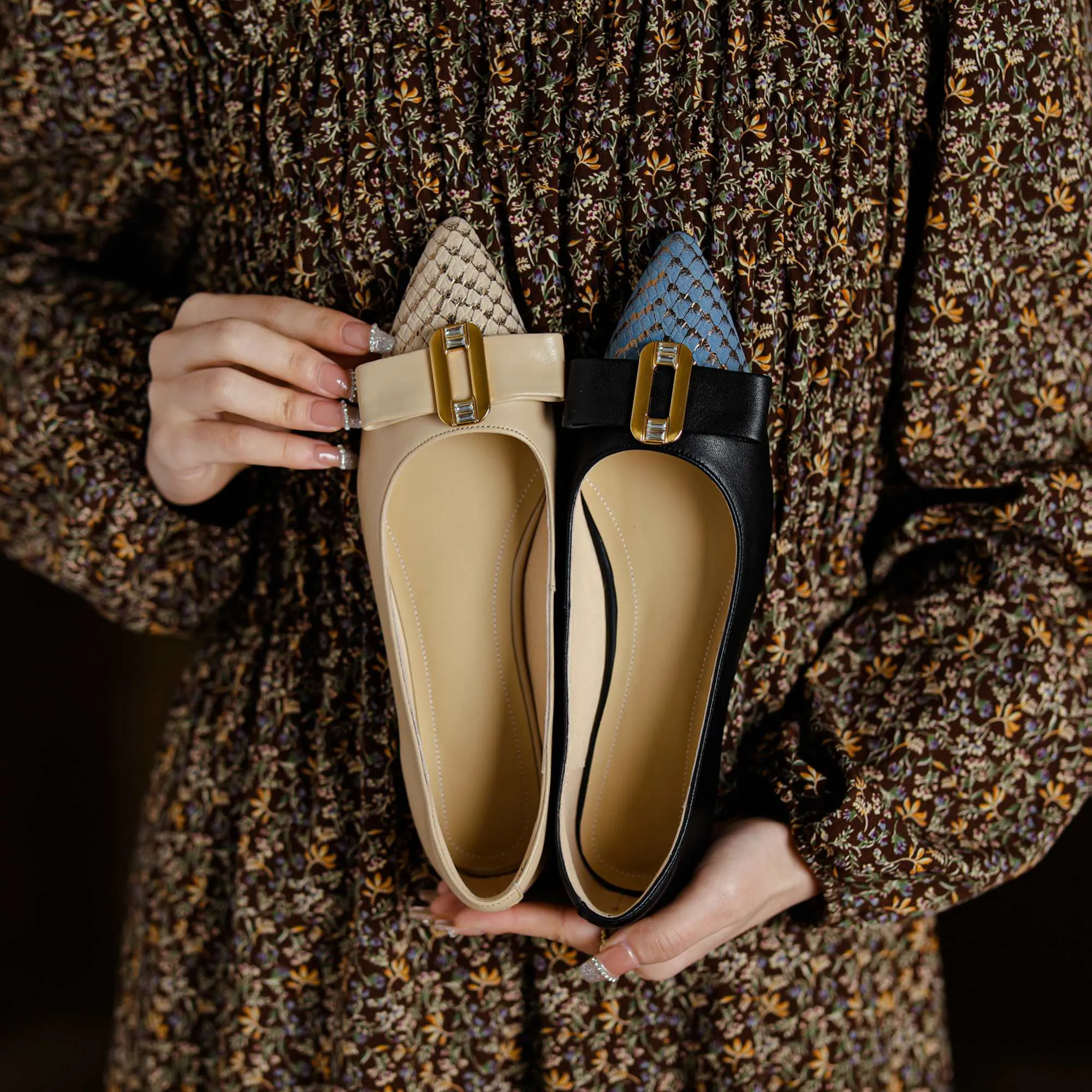 Cow leather pointed toe low heels shallow spring