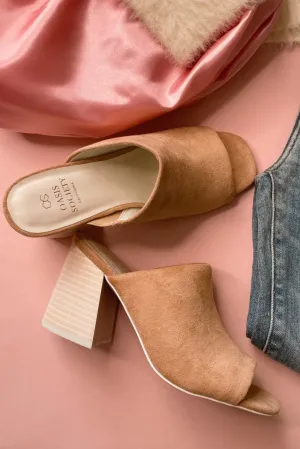 Kathleen Block Heel Slide in Almond