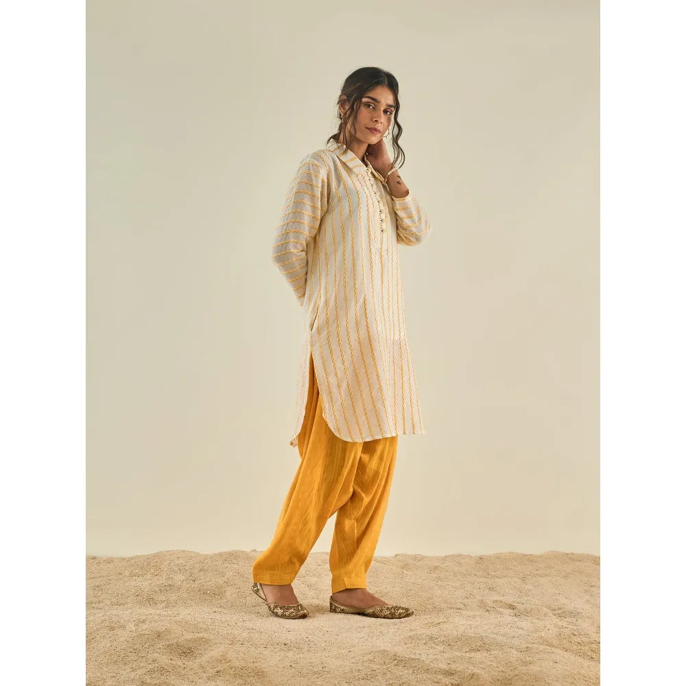 Lahario Shubra Kurta Salwar Set Off White & Yellow (Set Of 2)